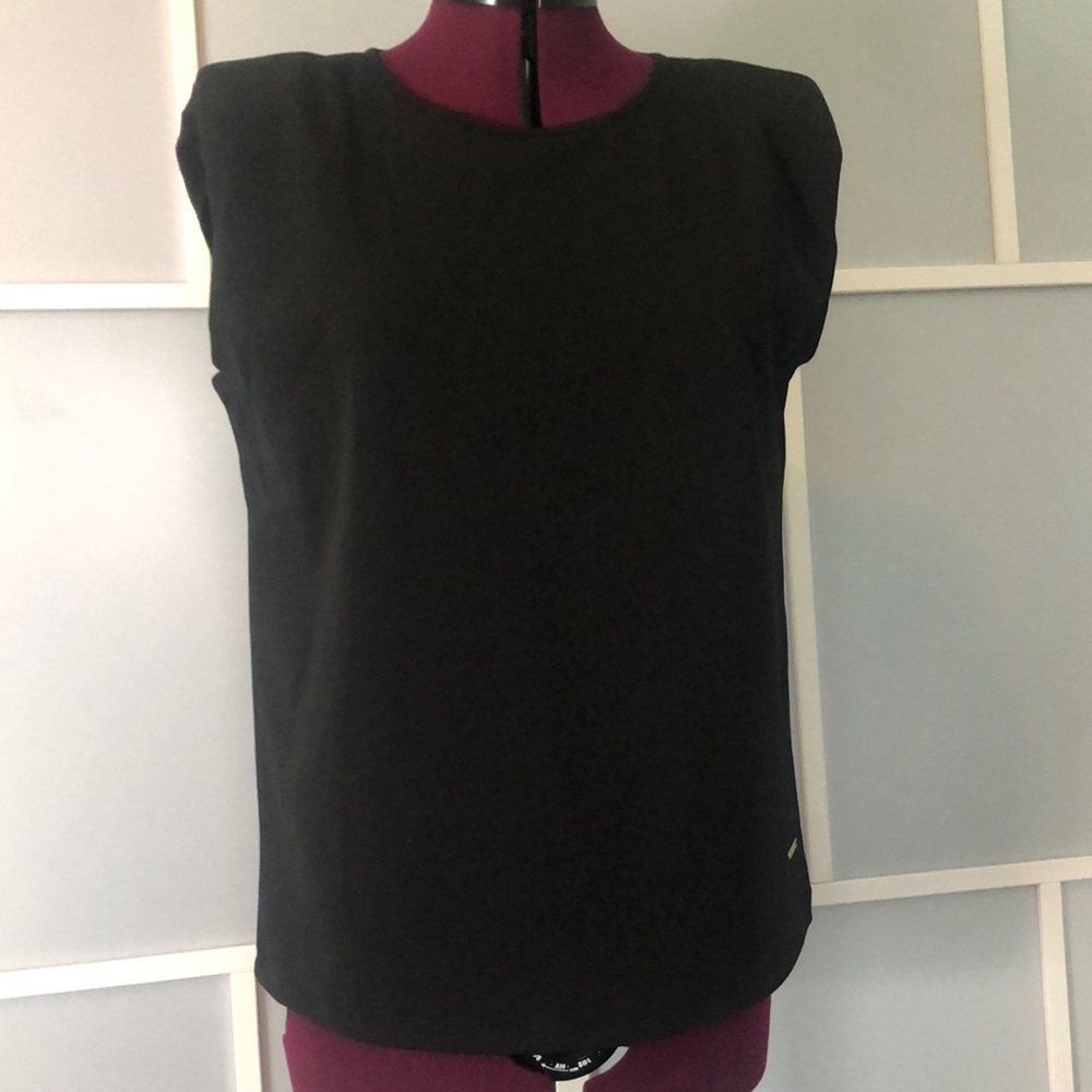 Nine West sleeveless top